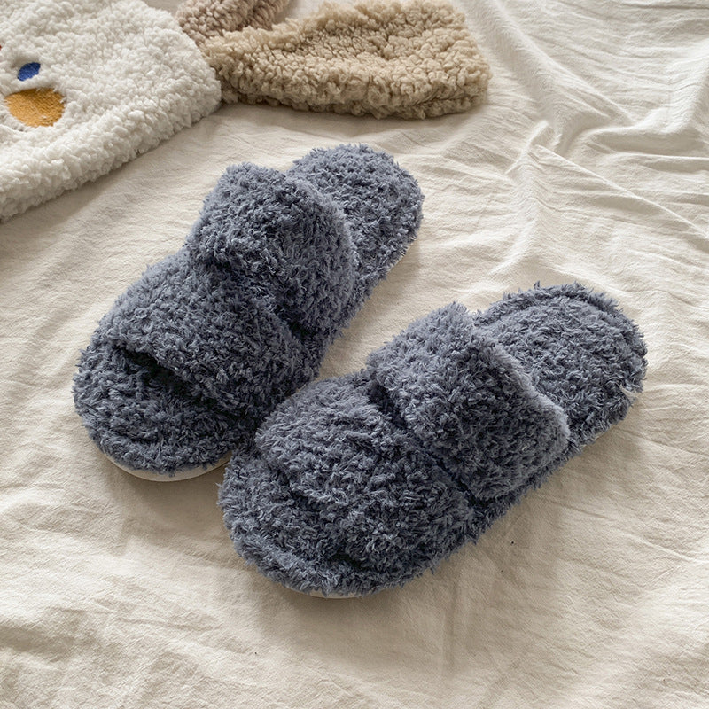 Plush Slippers – Softness and warmth for your everyday comfort at home