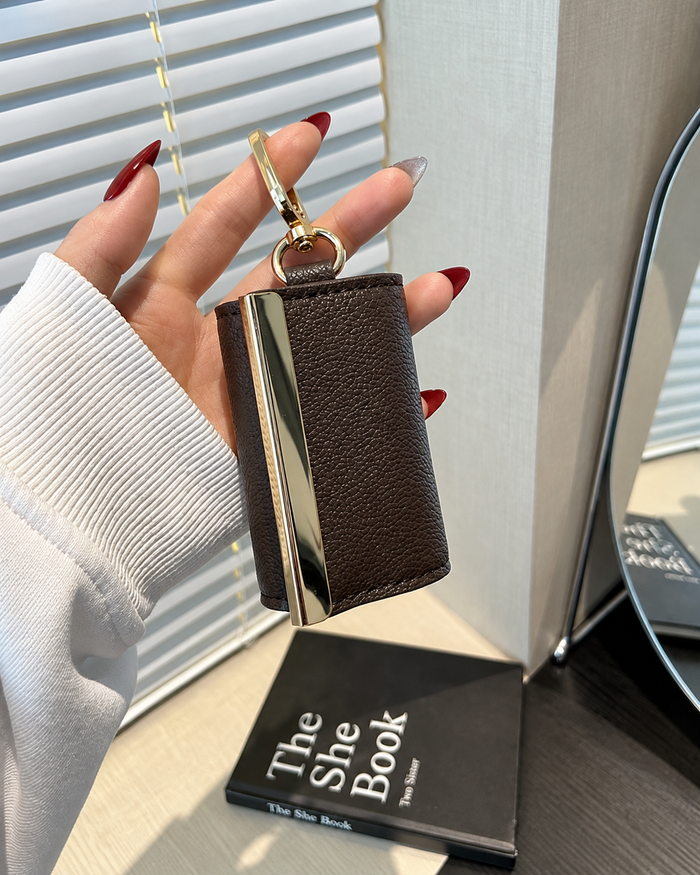 Organizer Bag with Keychain – Retro style, practical for everyday use
