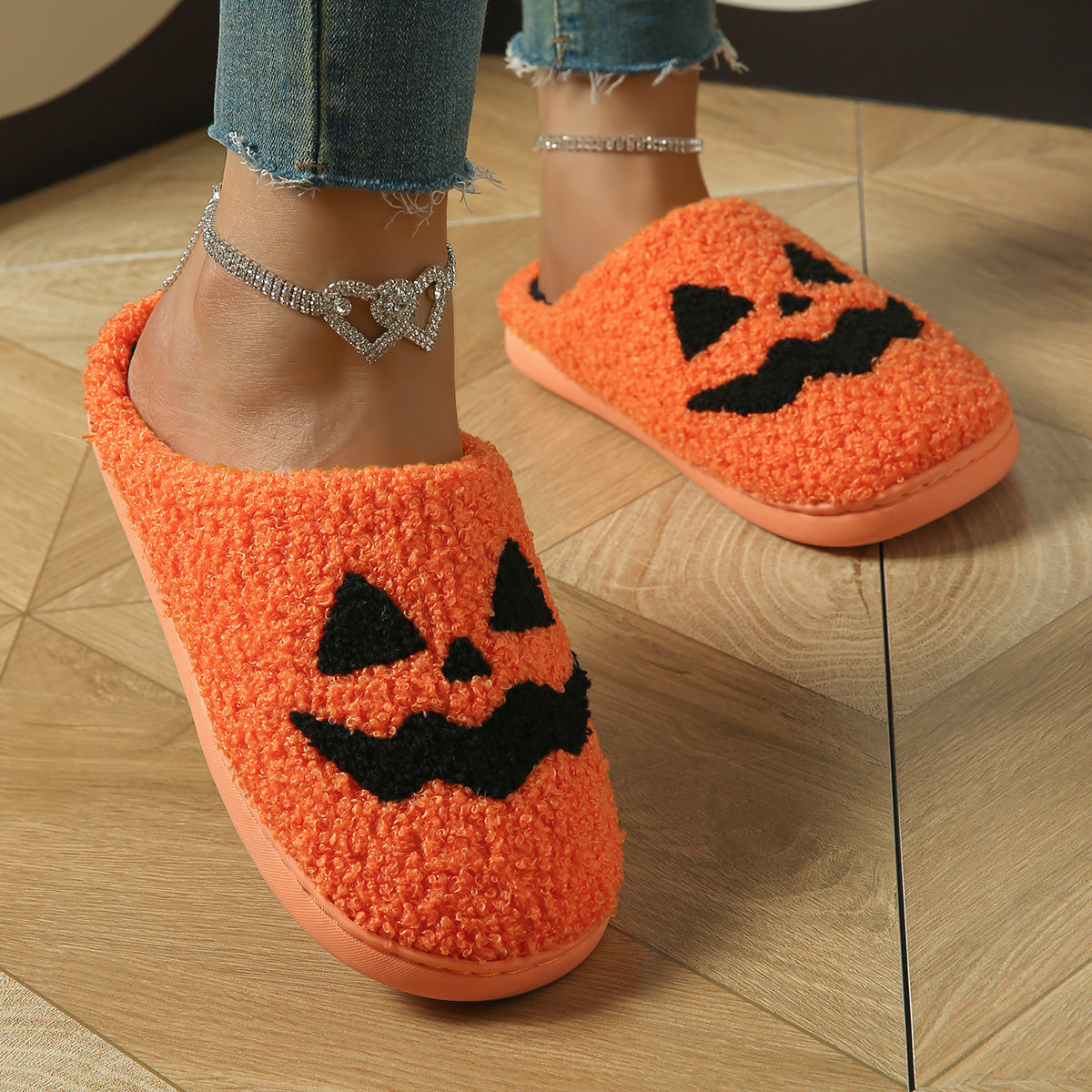Your feet deserve this 🐾 Cotton slippers with a design, Perfect for cold weather