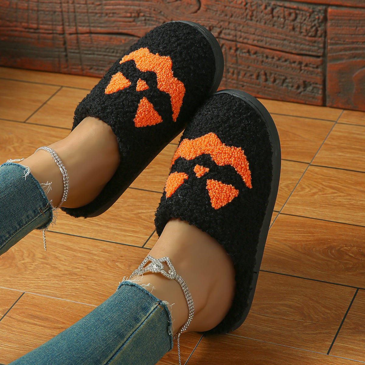 Your feet deserve this 🐾 Cotton slippers with a design, Perfect for cold weather