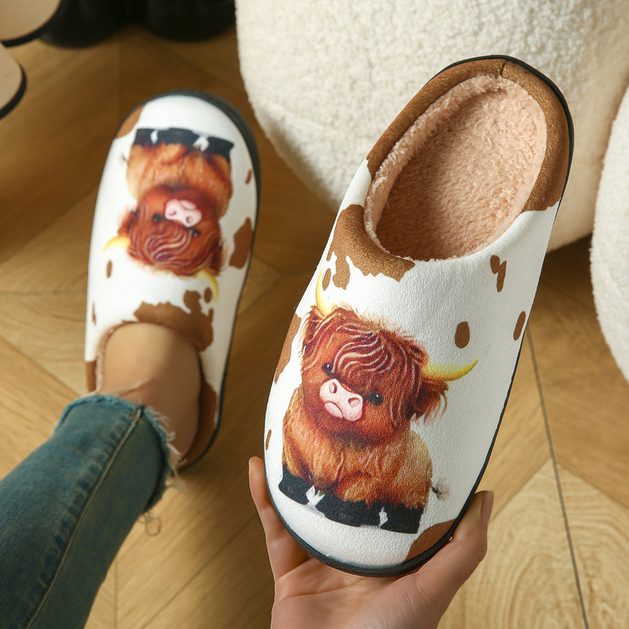 Your feet deserve this 🐾 Cotton slippers with a design, Perfect for cold weather