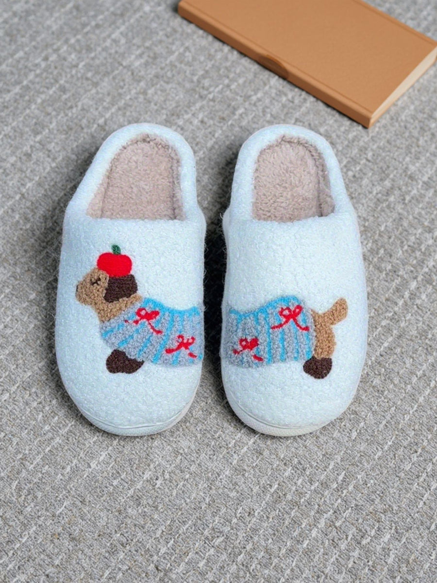Your feet deserve this 🐾 Cotton slippers with a design, Perfect for cold weather
