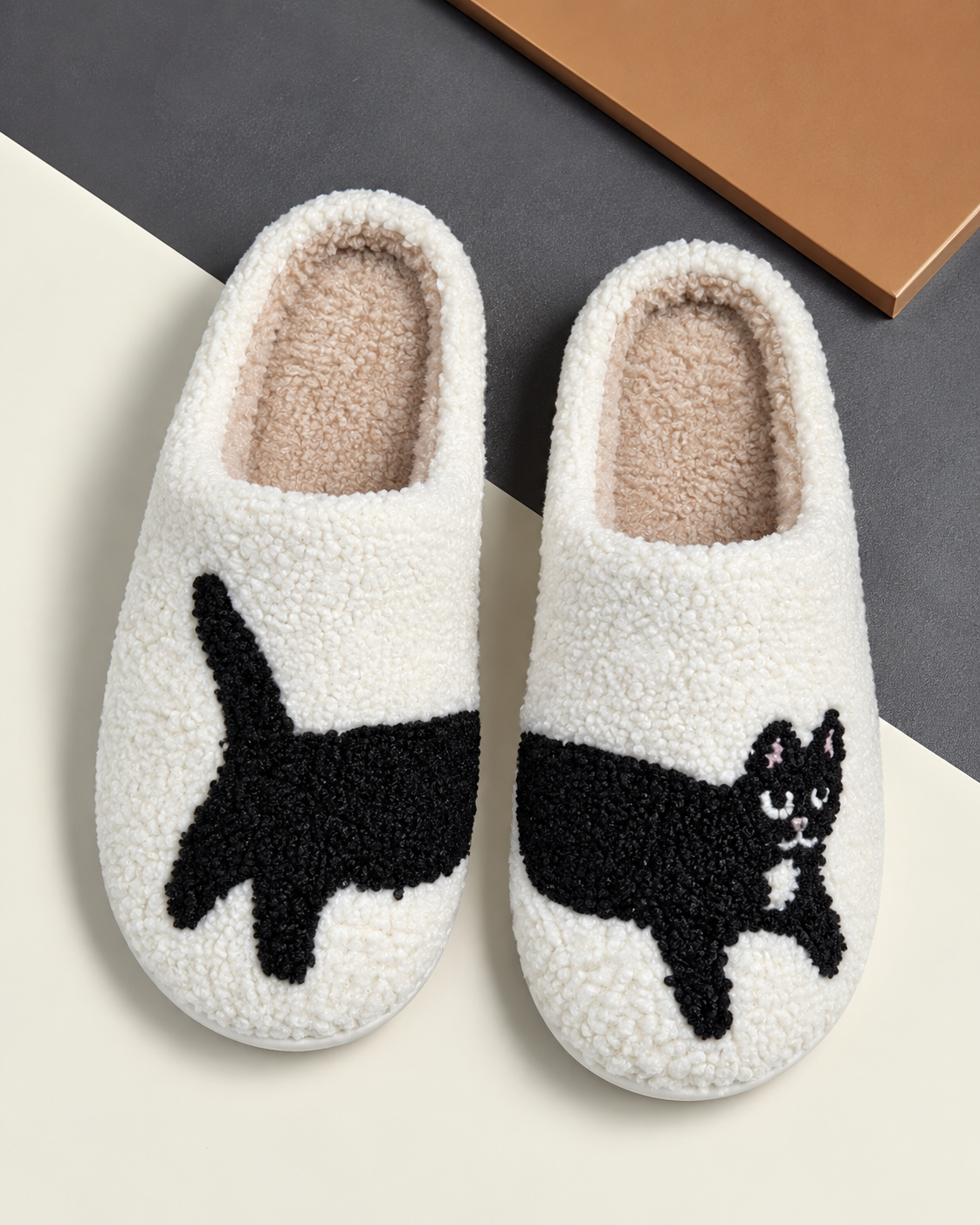 Your feet deserve this 🐾 Cotton slippers with a design, Perfect for cold weather